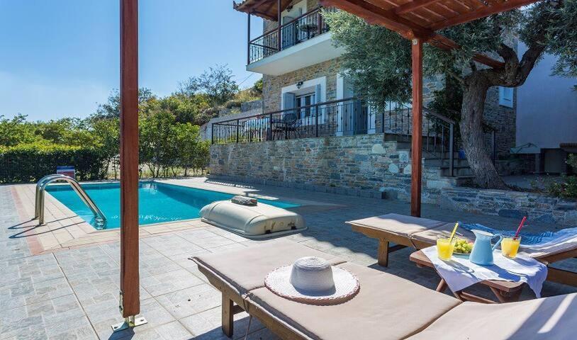 Villa Alegria Скопелос Екстериор снимка